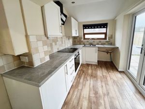 Kitchen- click for photo gallery